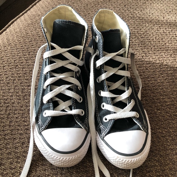 boys converse size 2